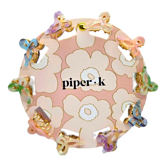 Piper K Accessories - NWT ⚜️🎀⚜️ Piper K Metal and acrylic mini bows hair claw clips